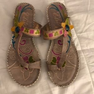NWOT - Corkys Elite Sandals - size 9